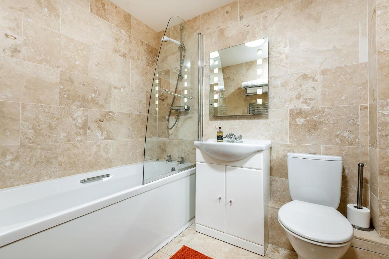 Kidwelly Farmhouse B&B Zewnętrze zdjęcie